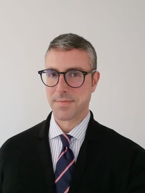 Dr. Diego Navarra